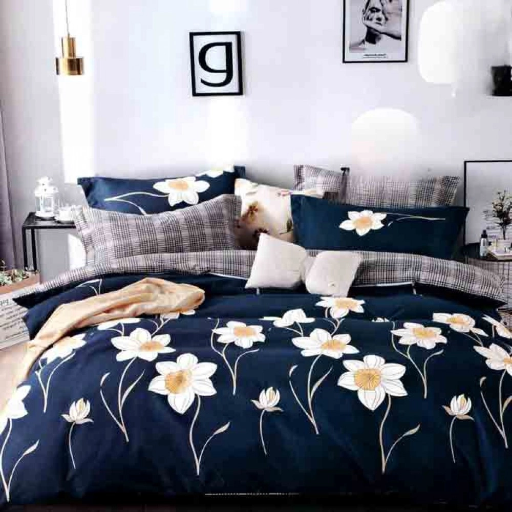 Bedsheet bookfold flower design