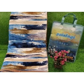 The oil and spray printing flannel bedcover