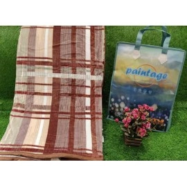 Oil and spray printing bedsheets 